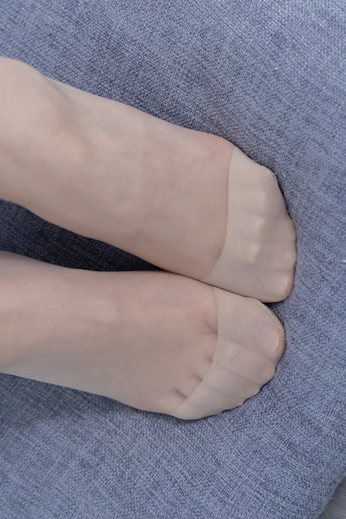 [bobosocks袜啵啵] no.351 甜甜圈-板鞋、白棉袜、肉丝、校服裤里丝