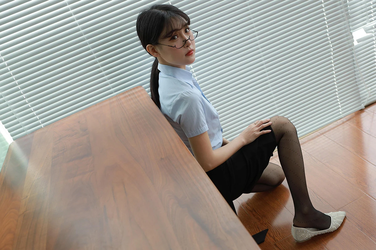 [iess异思趣向] 模特：小宝《迷人波点》