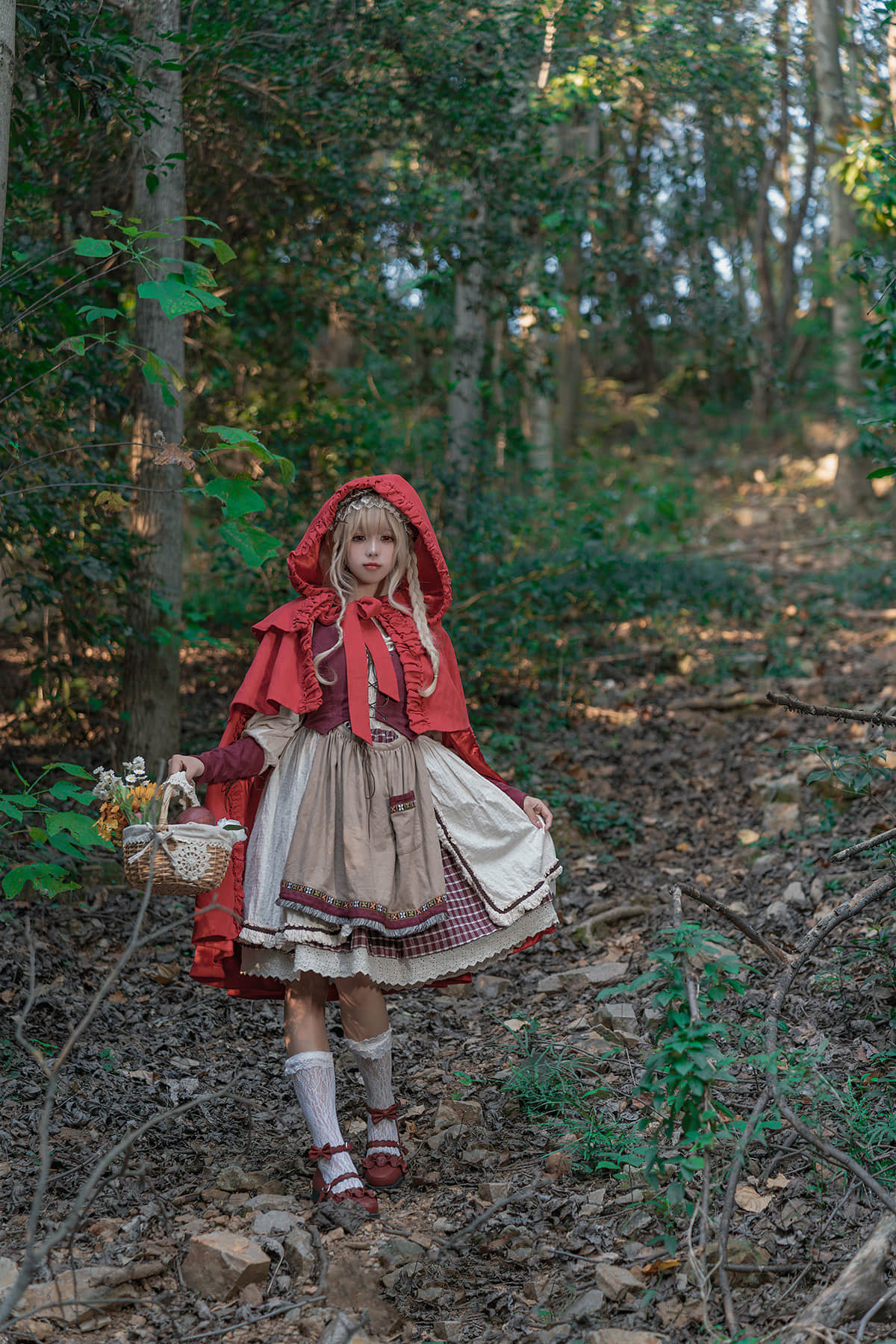 咬一口兔娘(黏黏团子兔)(咬人小小兔) – 2024年5月订阅『迷途小红帽』