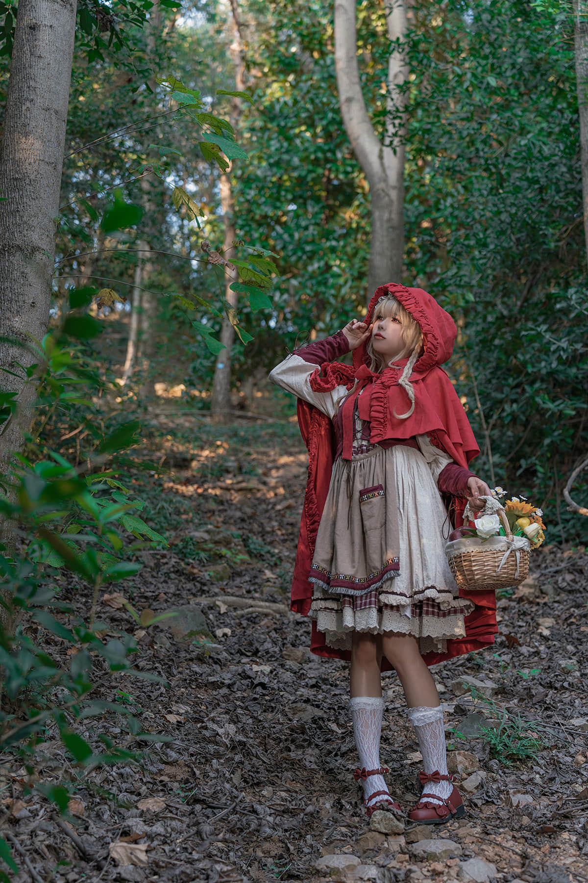 咬一口兔娘(黏黏团子兔)(咬人小小兔) – 2024年5月订阅『迷途小红帽』