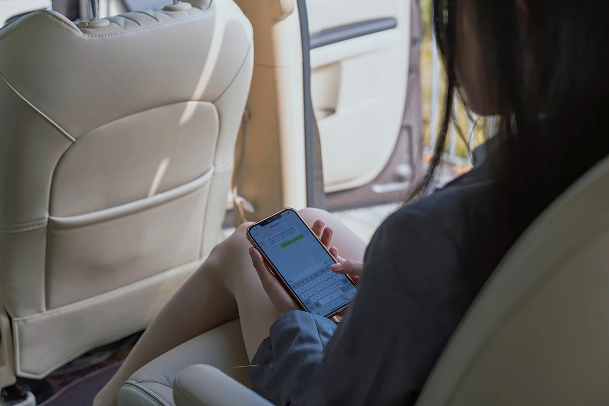 Yiko湿润兔(咬一口兔娘)(黏黏团子兔)(咬人小小兔) – 业务部