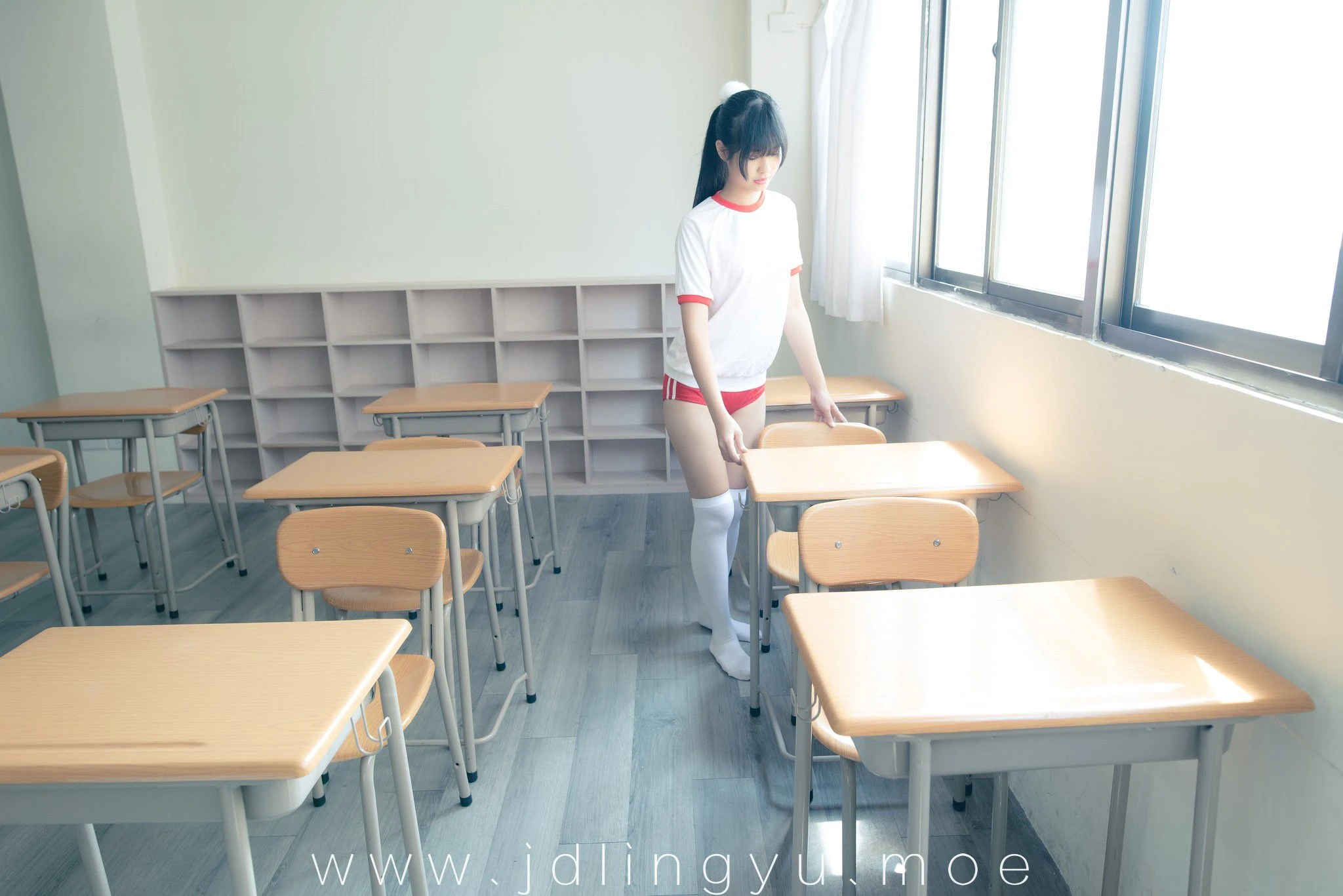 2016-10-17_22-32-18_11_20_2024