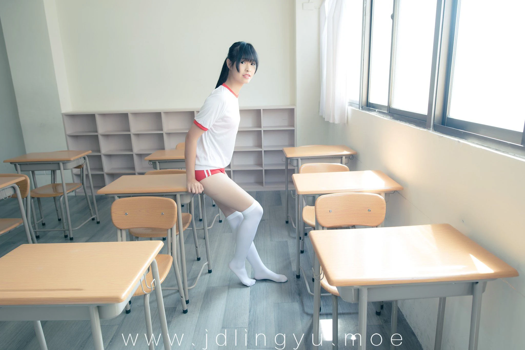 2016-10-17_22-32-15_11_20_2024