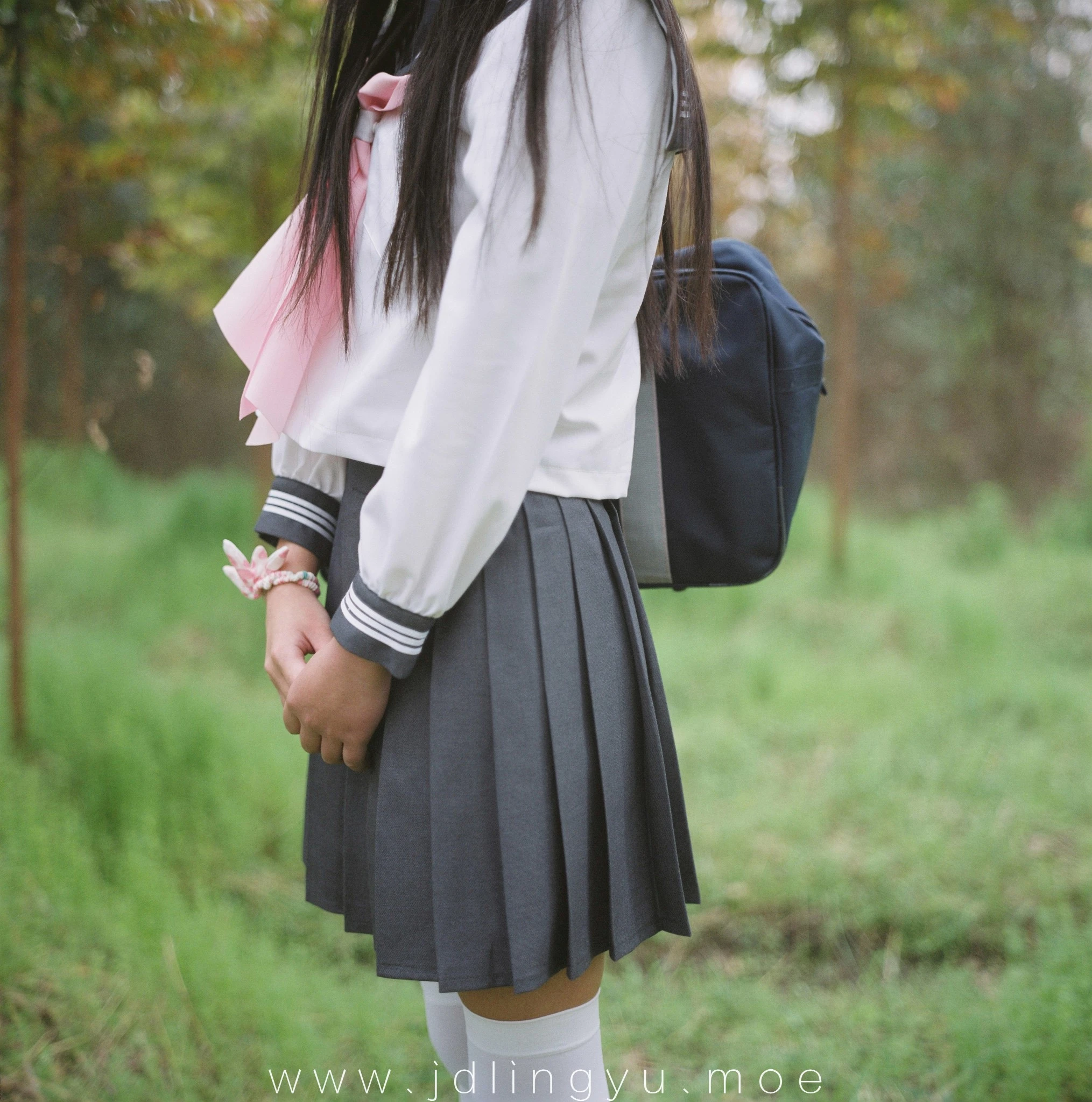 2016-10-17_22-46-24_11_20_2024