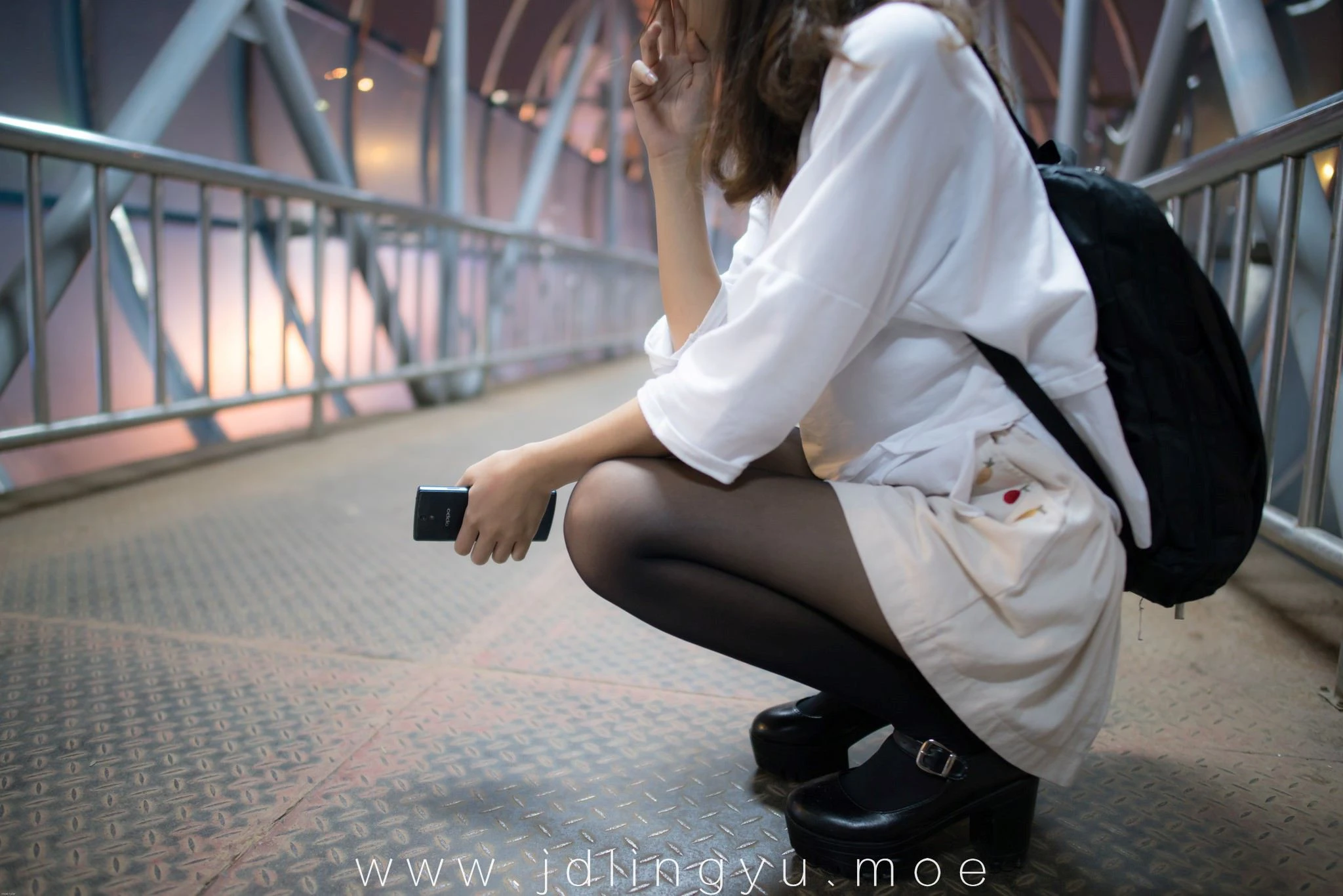 2016-10-18_23-43-44_11_20_2024