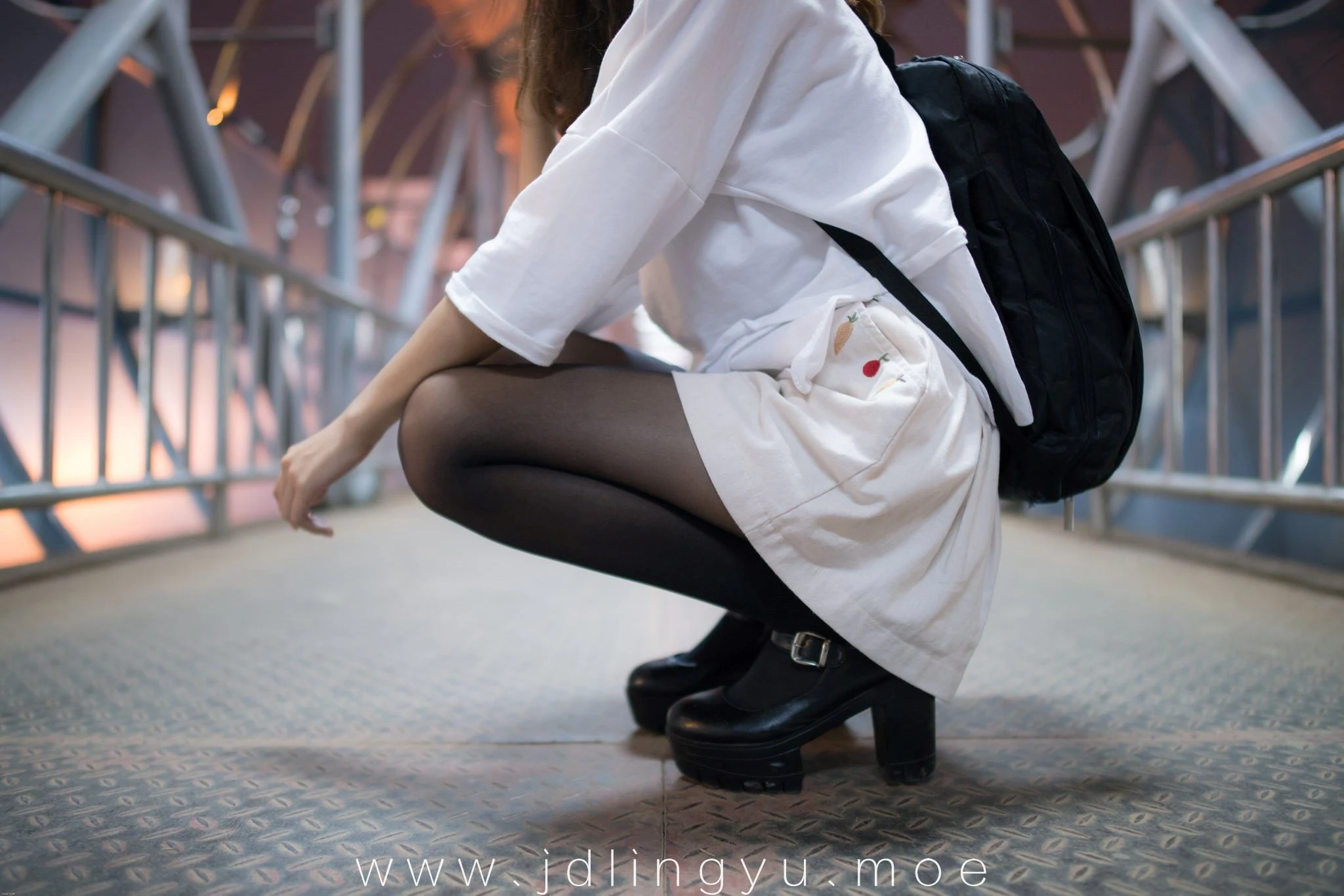 2016-10-18_23-43-47_11_20_2024