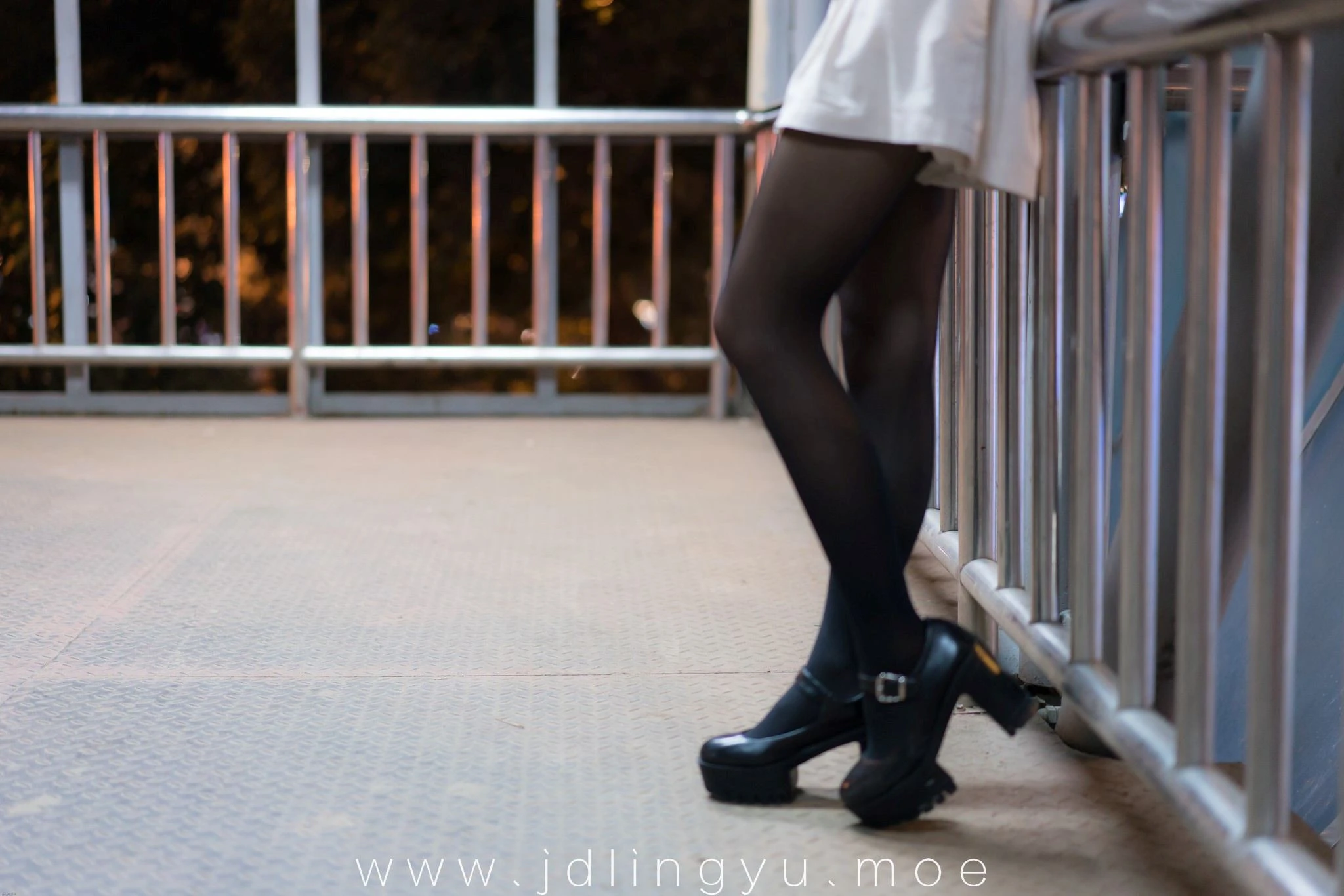 2016-10-18_23-43-48_11_20_2024