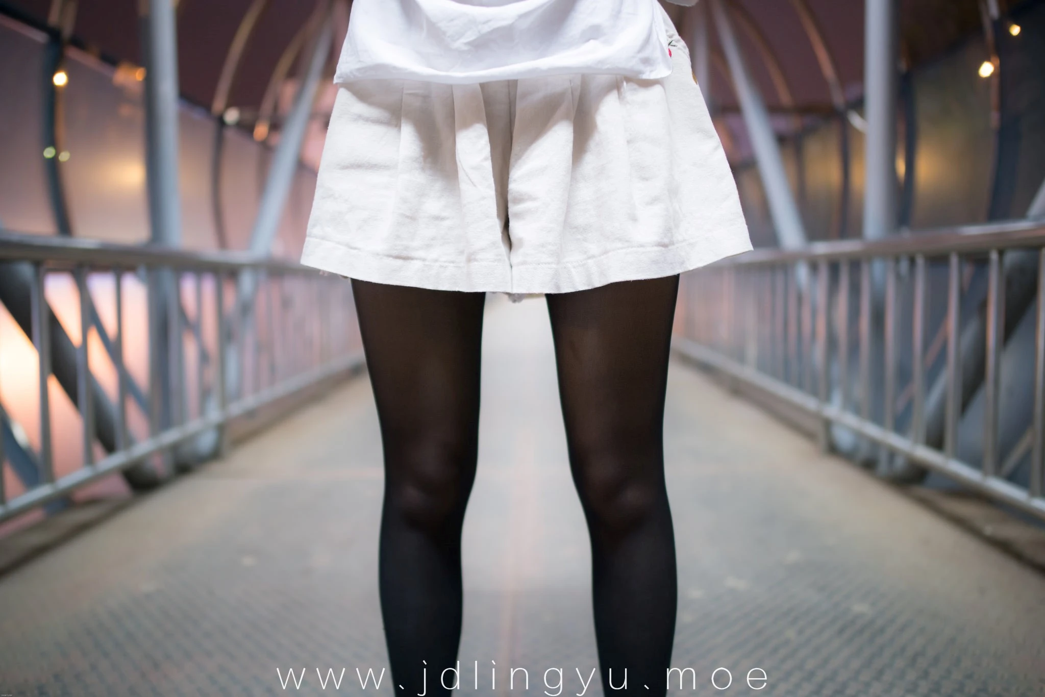 2016-10-18_23-43-49_11_20_2024