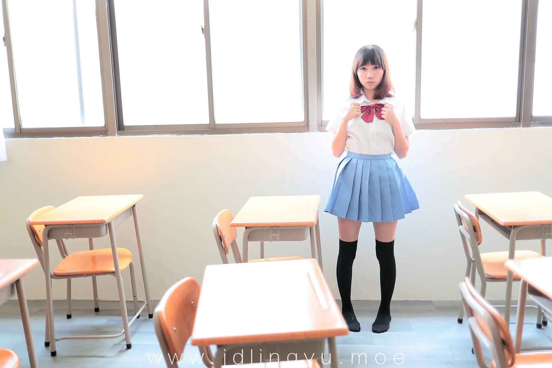 2016-10-21_21-30-43_11_21_2024