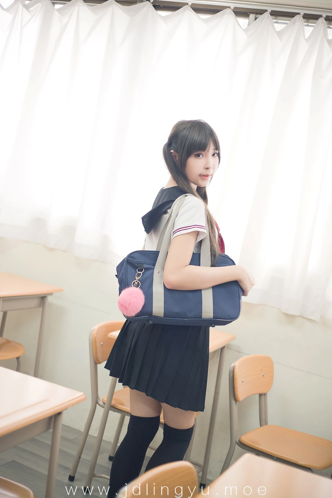 2016-10-21_21-38-07_11_21_2024