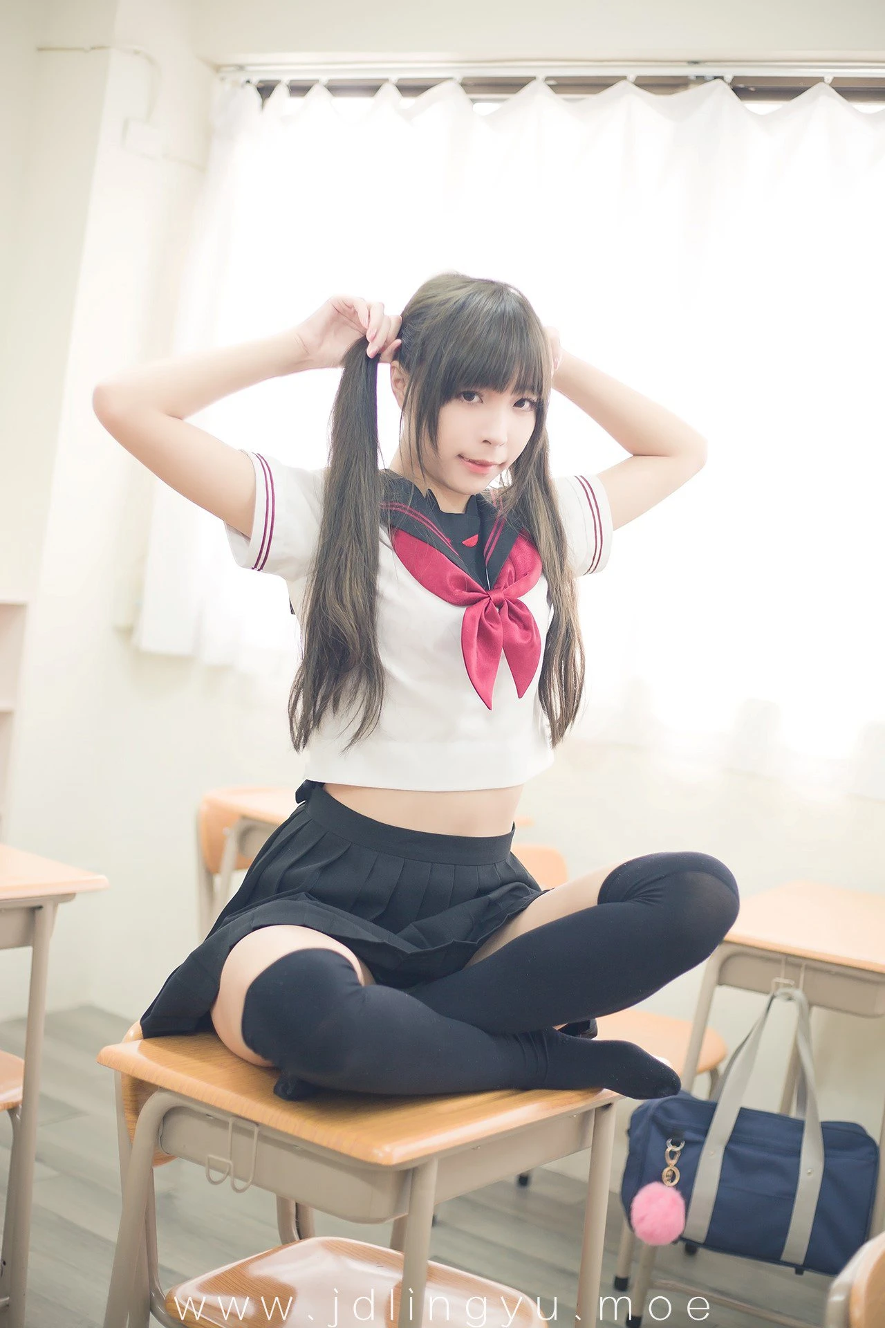 2016-10-21_21-38-08_11_21_2024