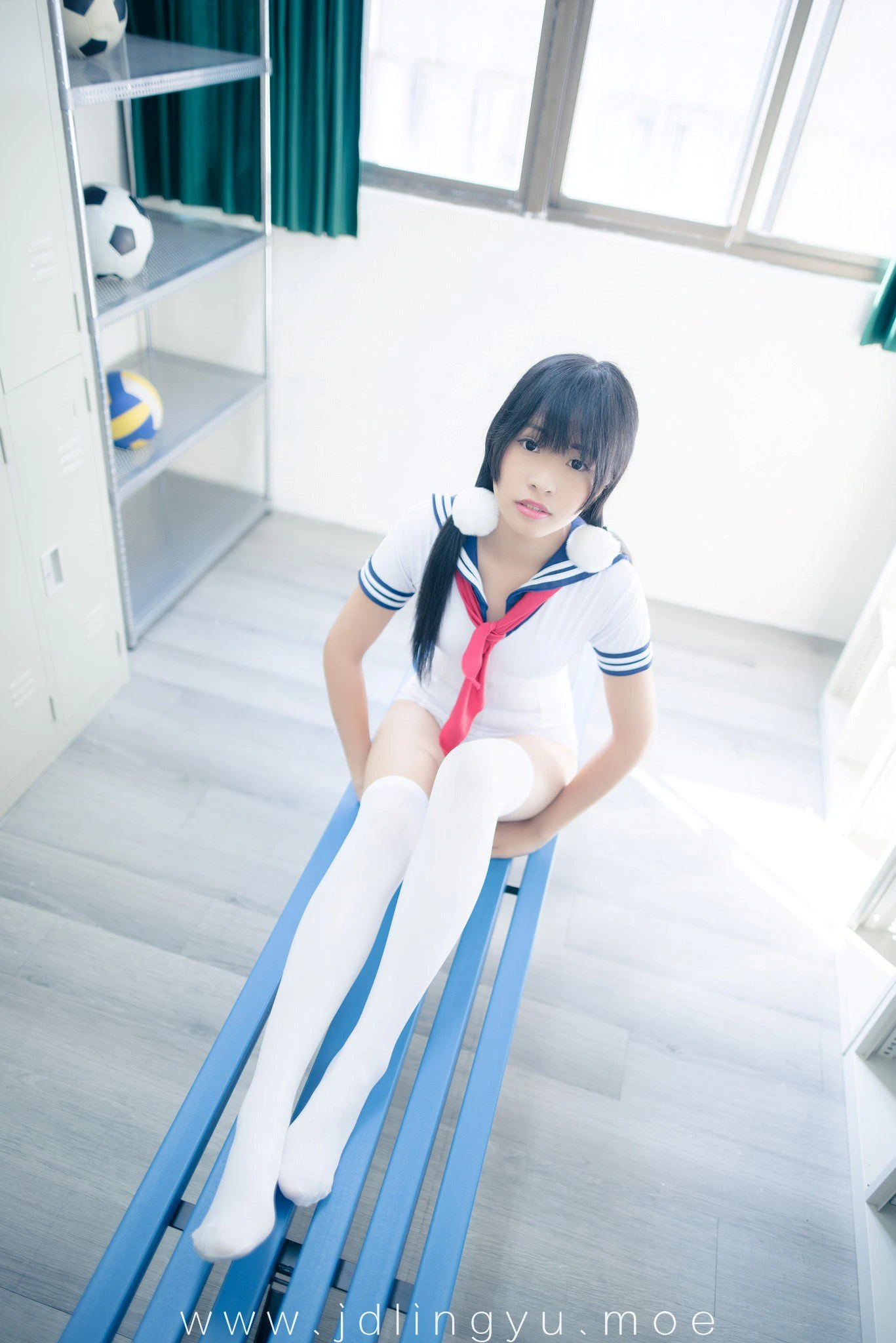 2016-10-23_22-28-54_11_21_2024