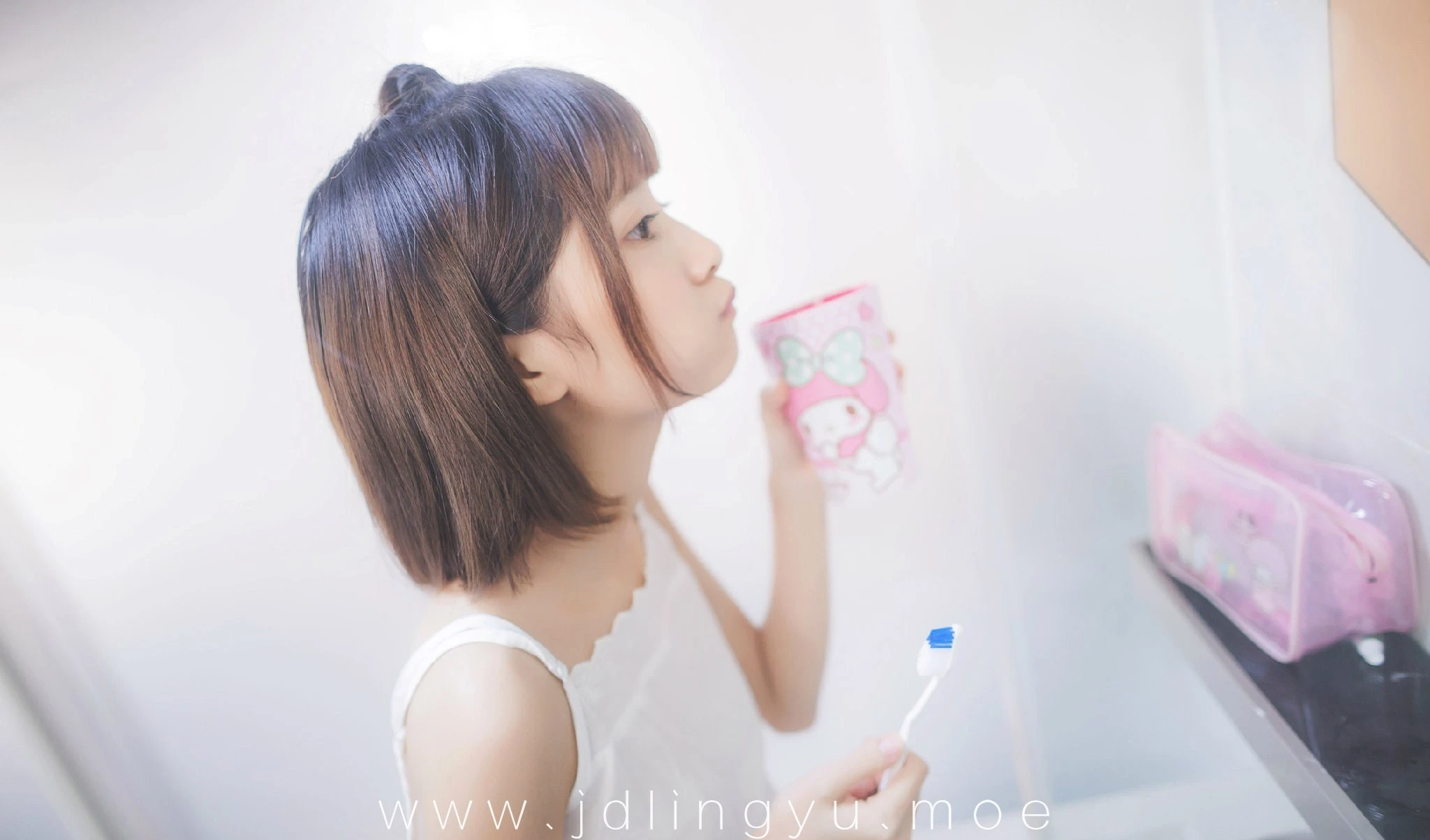 2016-11-05_23-17-54_11_23_2024