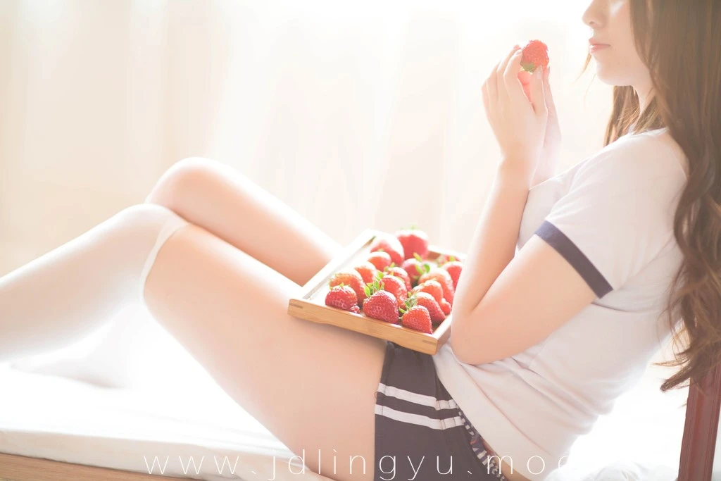 2016-11-13_22-09-25_11_25_2024