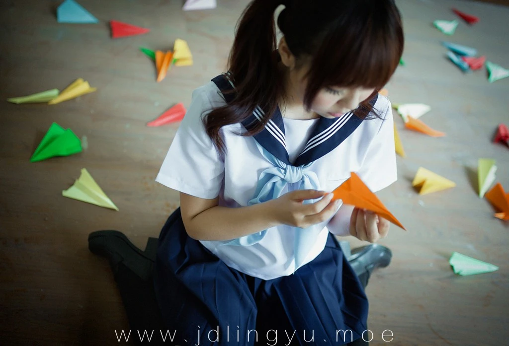 2016-11-13_22-29-05_11_25_2024