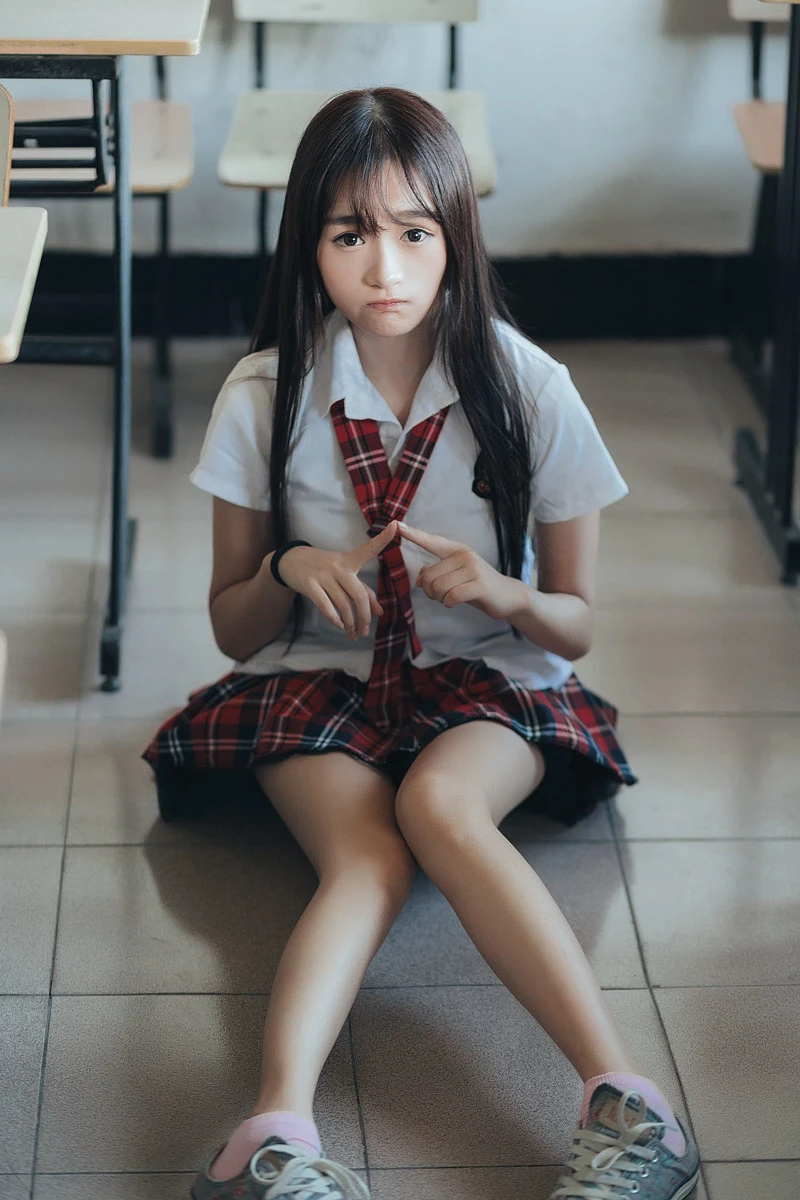 2016-11-25_22-23-21_11_26_2024