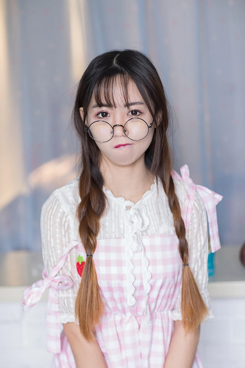 2016-11-30_20-28-21_11_26_2024