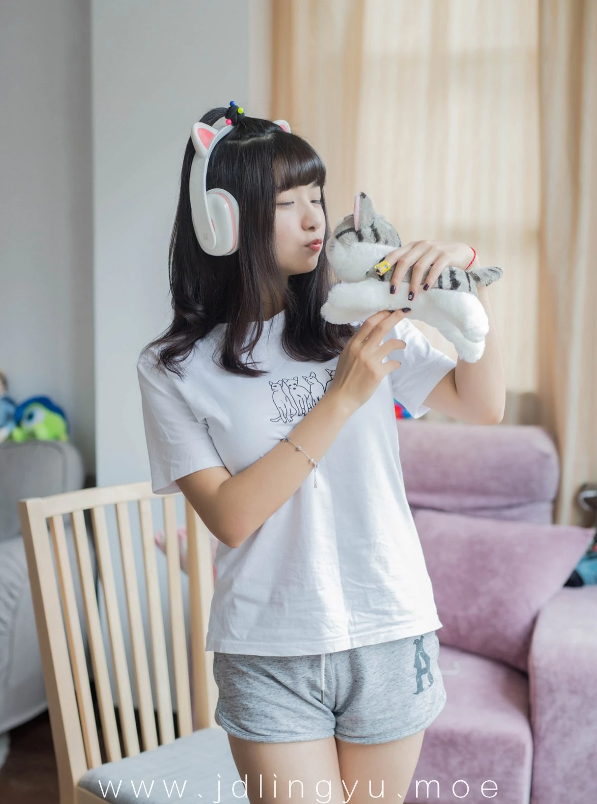 2016-12-21_22-20-34_11_26_2024