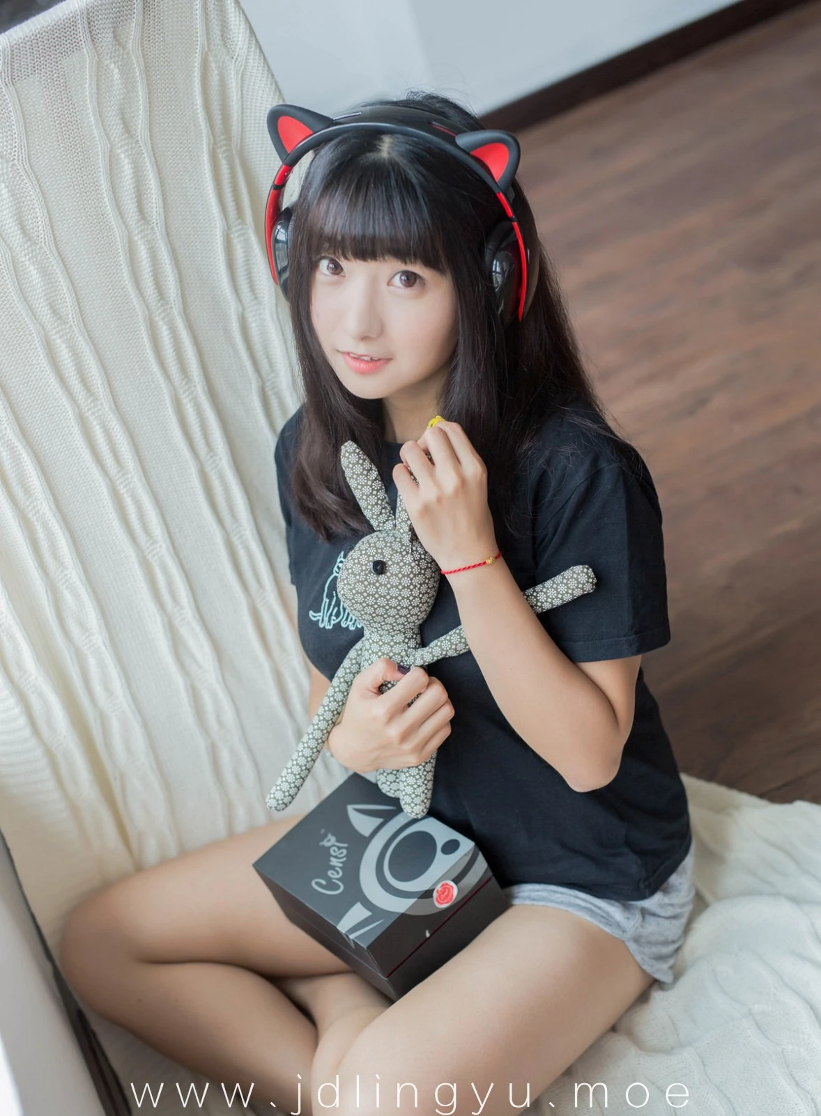 2016-12-21_22-23-34_11_26_2024