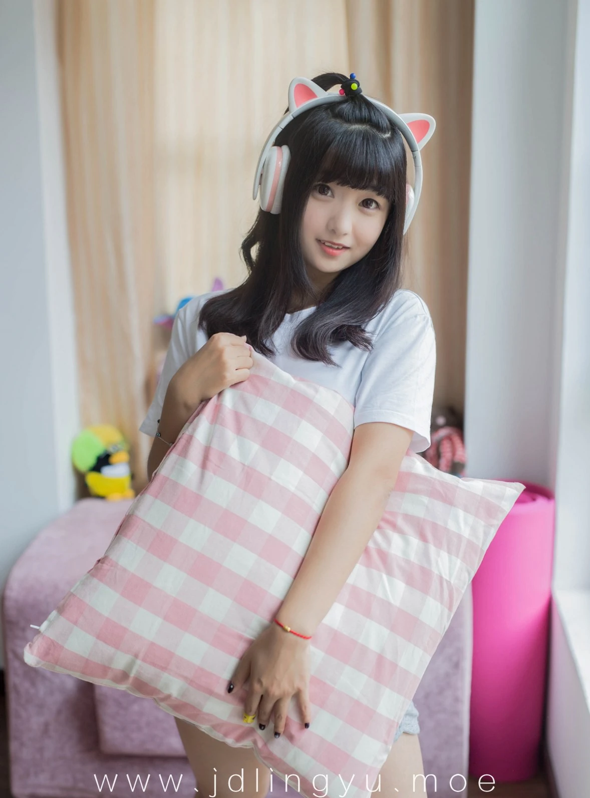 2016-12-21_22-32-21_11_26_2024