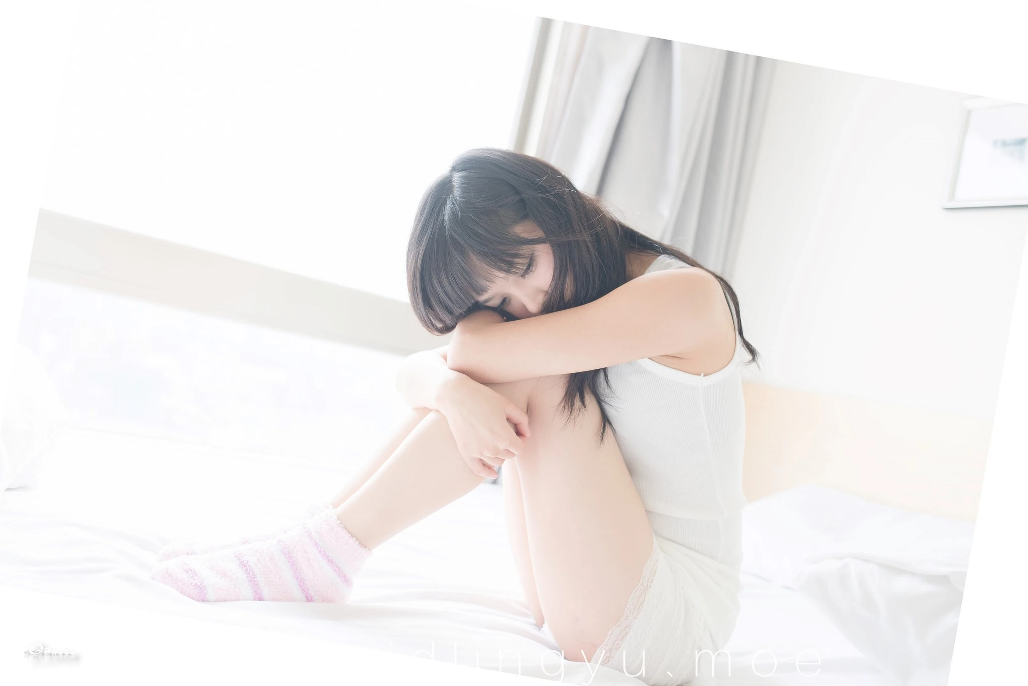 2016-12-26_22-30-27_11_26_2024