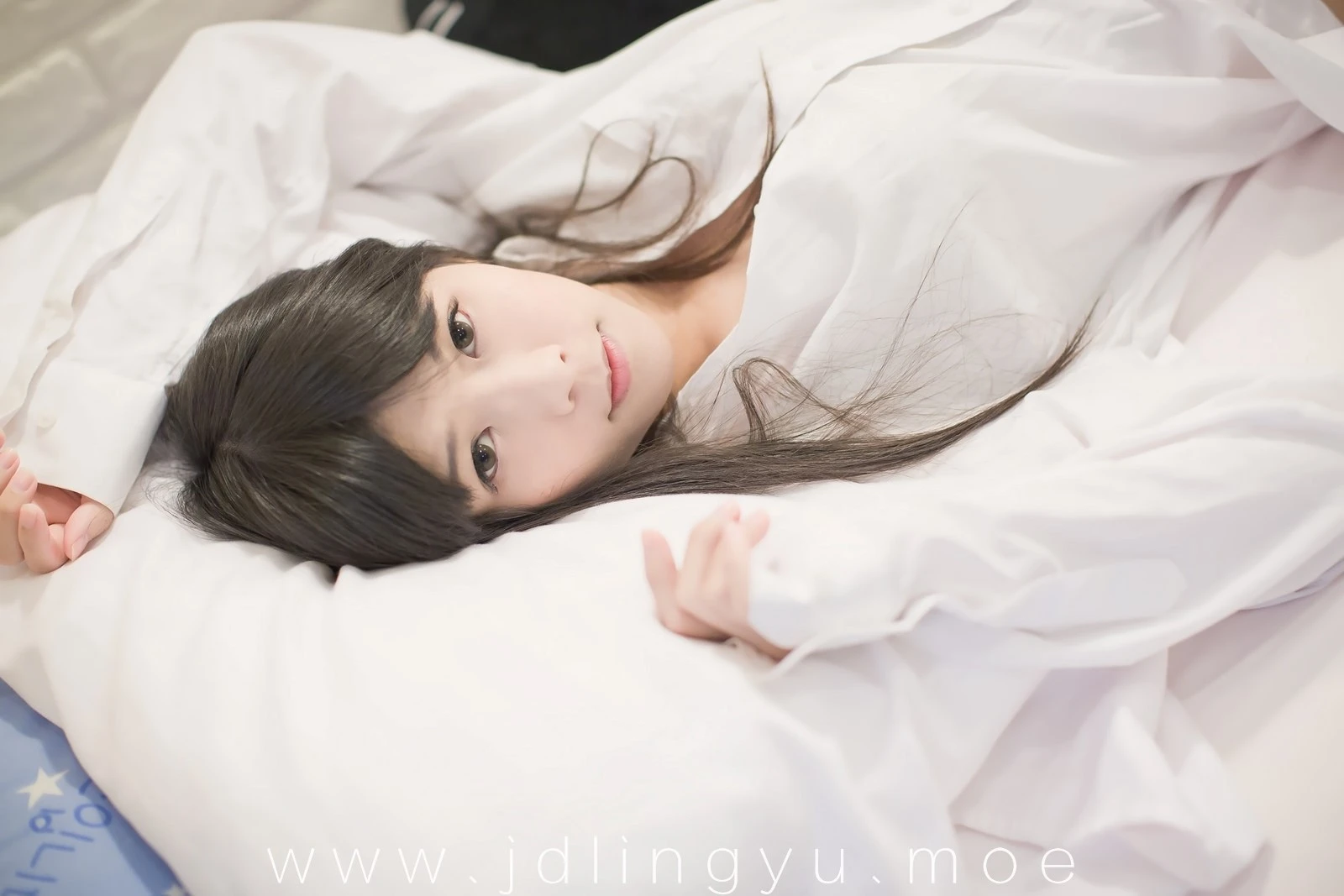 2016-12-28_20-42-00_11_26_2024