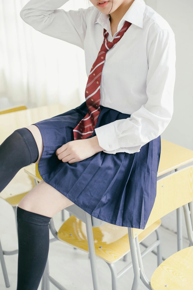 2017-01-04_22-04-59_11_28_2024