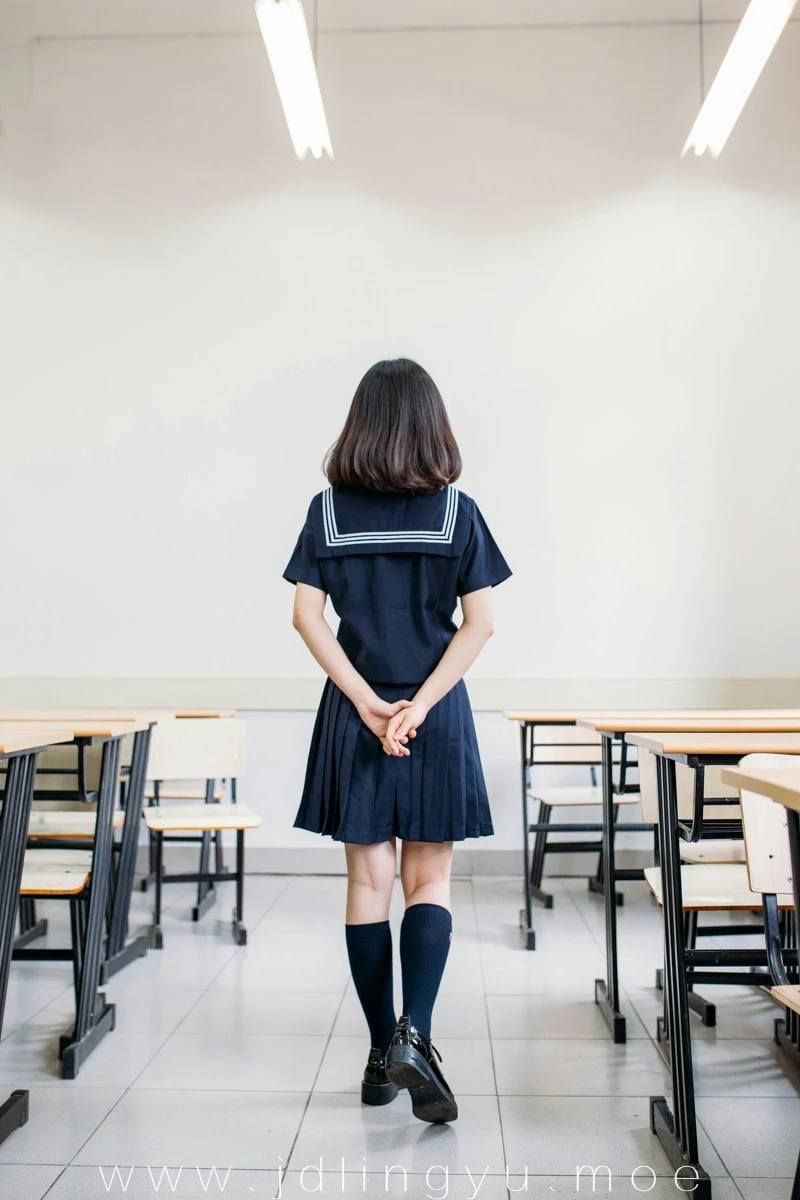 2017-01-06_23-12-18_11_28_2024