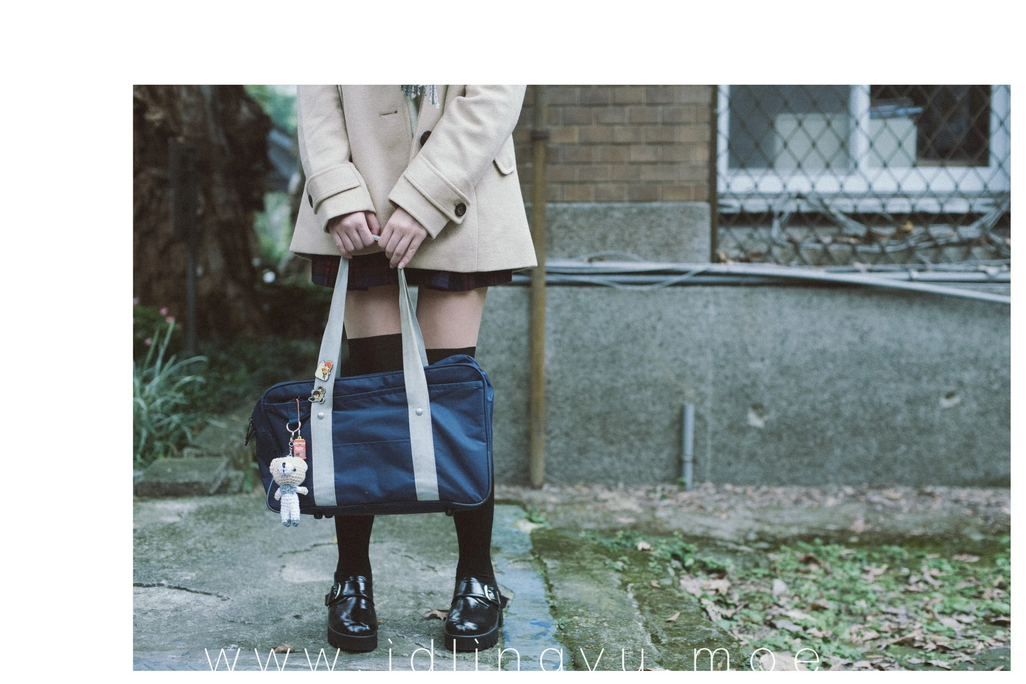 2017-01-06_23-55-05_11_28_2024