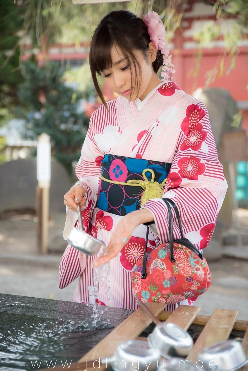 2017-01-12_23-18-12_11_28_2024