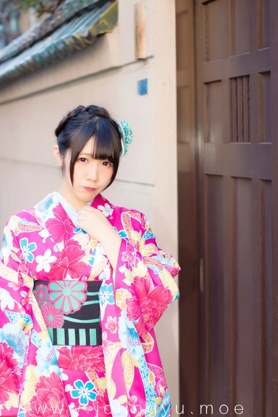 2017-01-13_00-20-55_11_28_2024