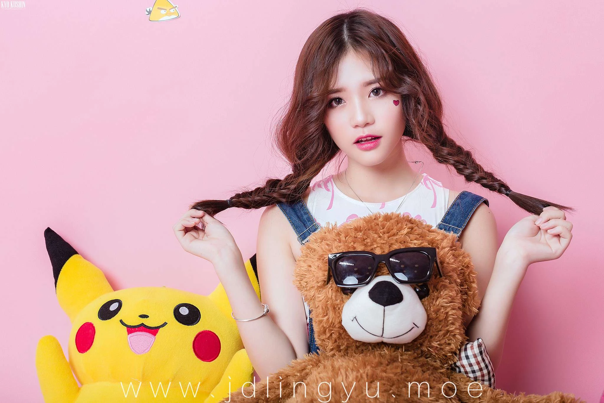 2017-01-20_20-40-53_11_28_2024