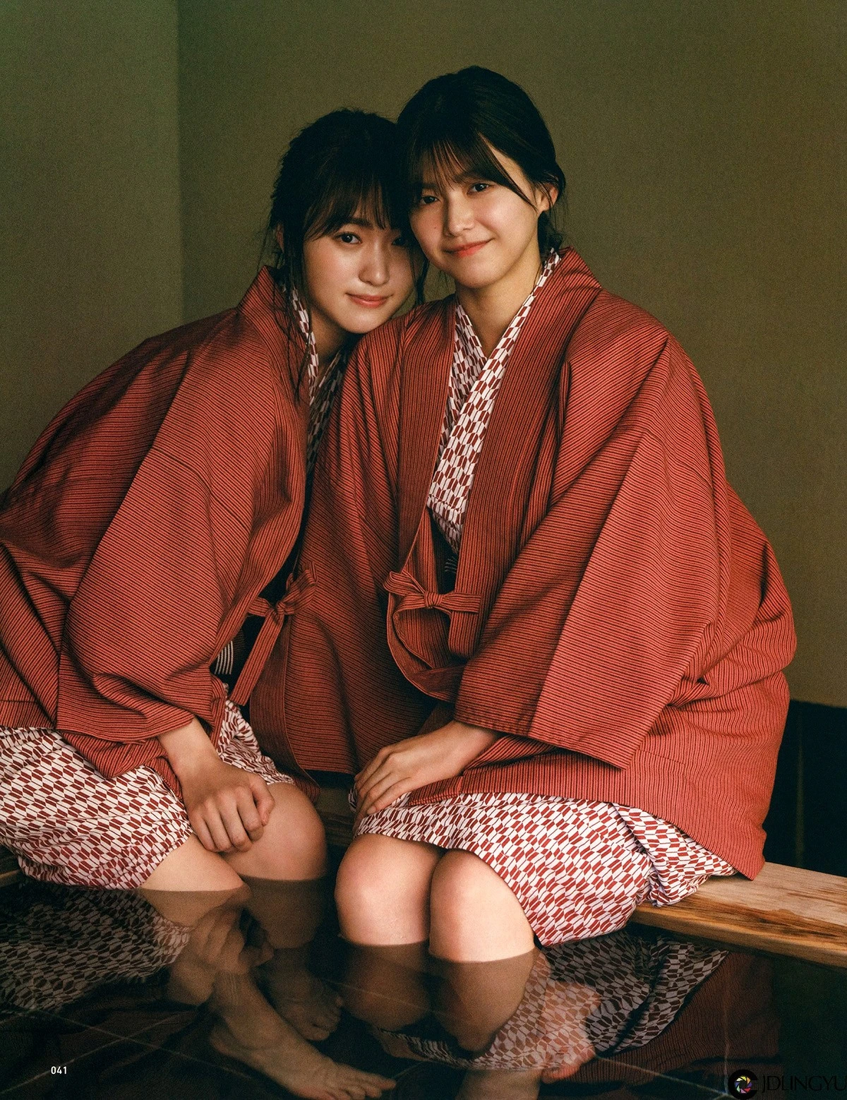 Watanabe Risa Graduation Memorial Book - Page 041_11_30_2024