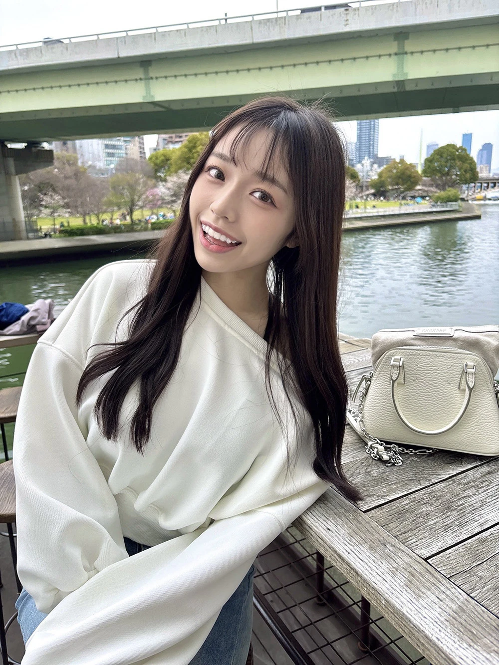 GKELkMGbUAAYjV0_12_13_2024