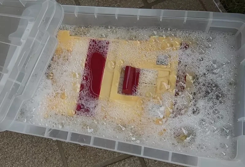 《拯救变黄的红白机》泡漂白水究竟能不能起死回生？做过这种事的网友们现身说法……