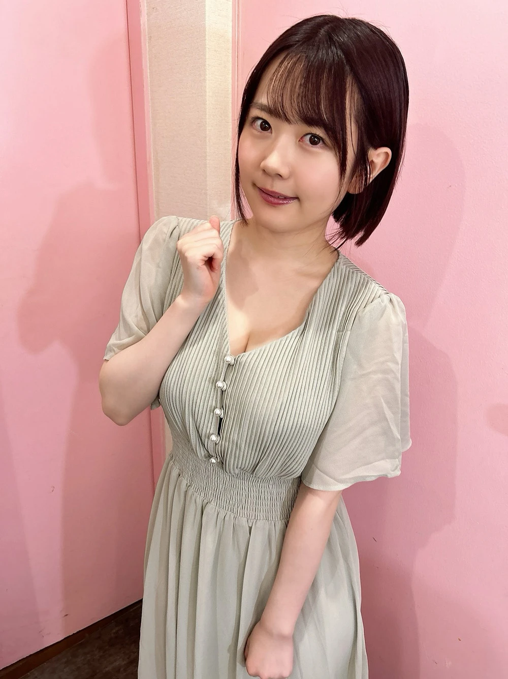 GQkhn2AakAMn27c_12_13_2024