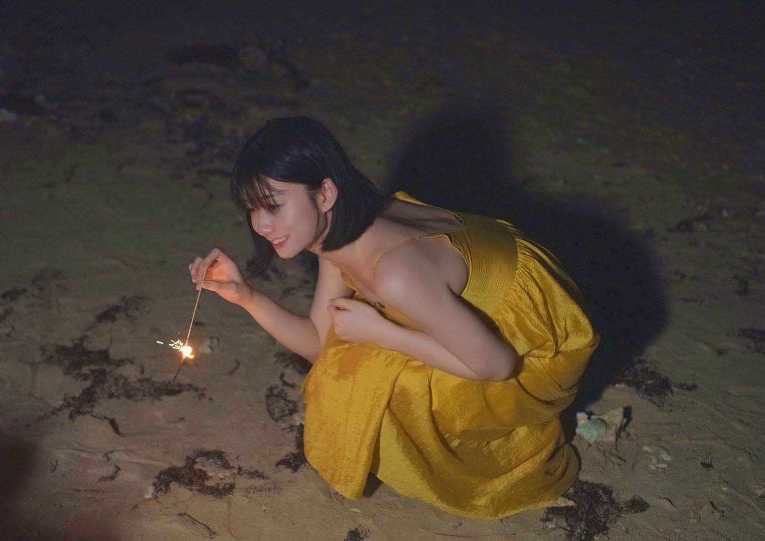 「濑户环奈」外型、艺名都神似桥本环奈!宣布写真出道身世背景却是个谜?