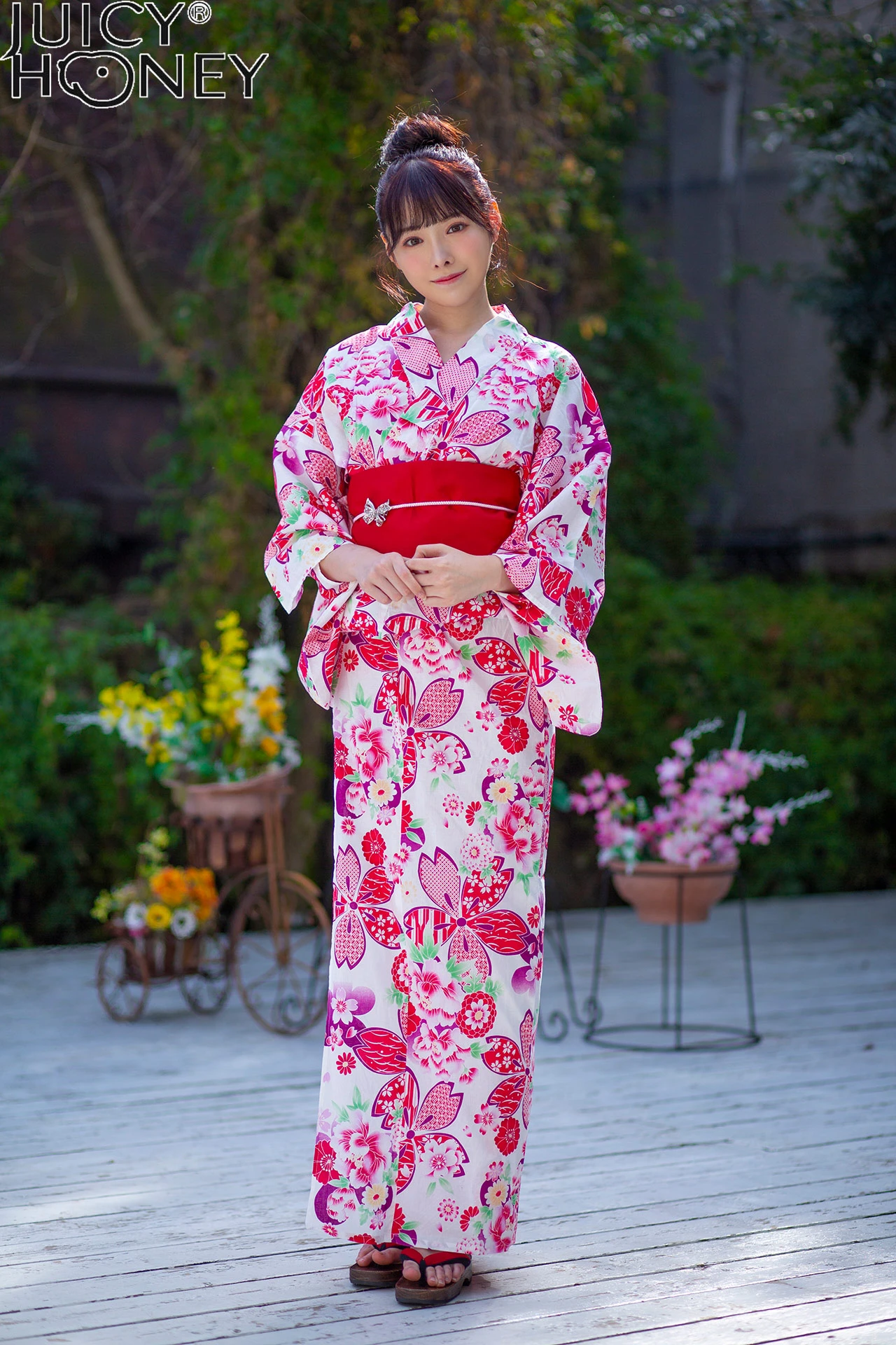 [X-City] Juicy Honey トレカ連動写真集 桥本有菜 +明里紬+篠田优