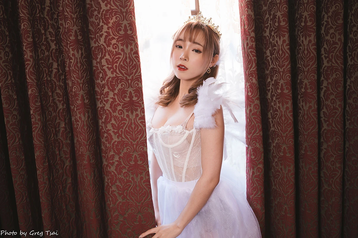 白天鹅 (2)_12_24_2024