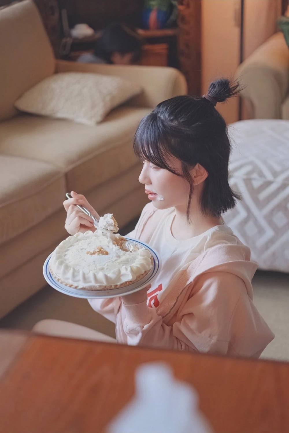 GbNhnIZakAM8ZZZ_12_24_2024