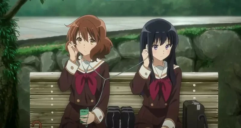 《日本年轻人关注有线耳机》既可以化身时尚配件 也向往跟别人一起听音乐