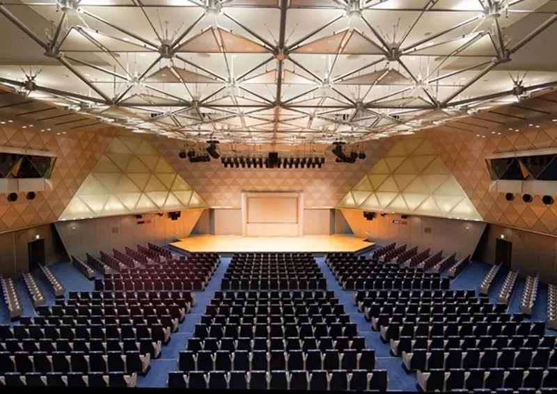 《Comiket新手常有的误会》会场不是在倒三角锥的里面 第一次参加可别走错了