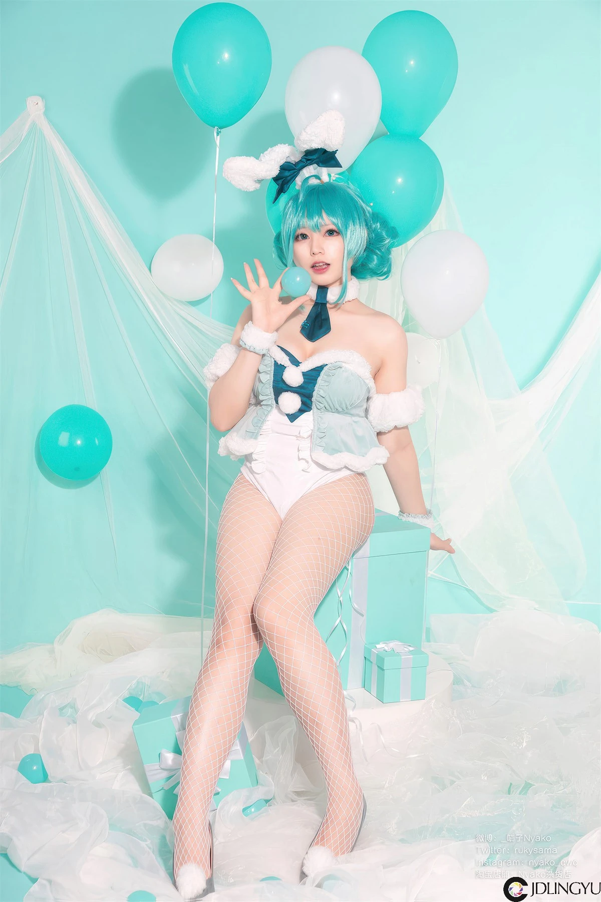 初音白兔 (24)_01_01_2025