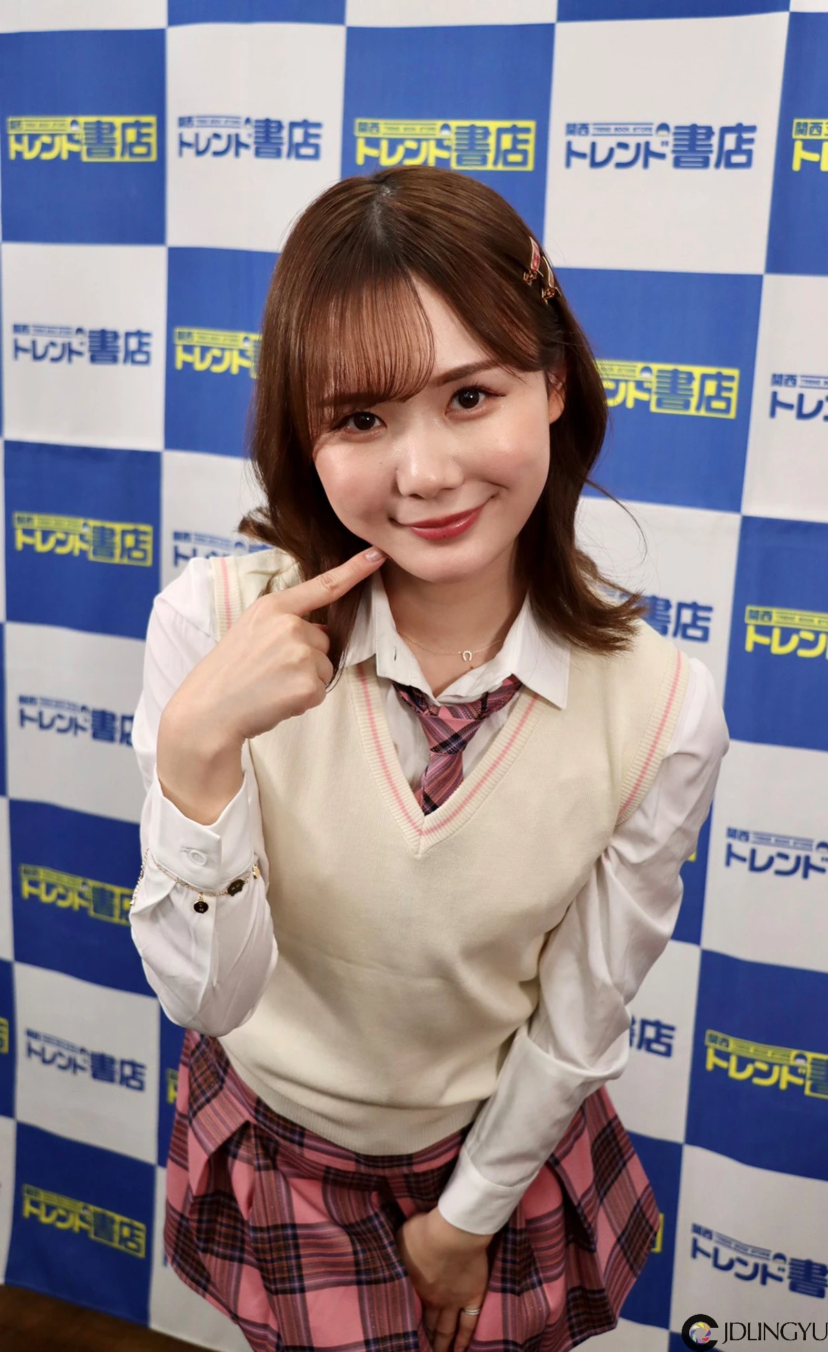 GERf1_yacAAq0Au_01_03_2025