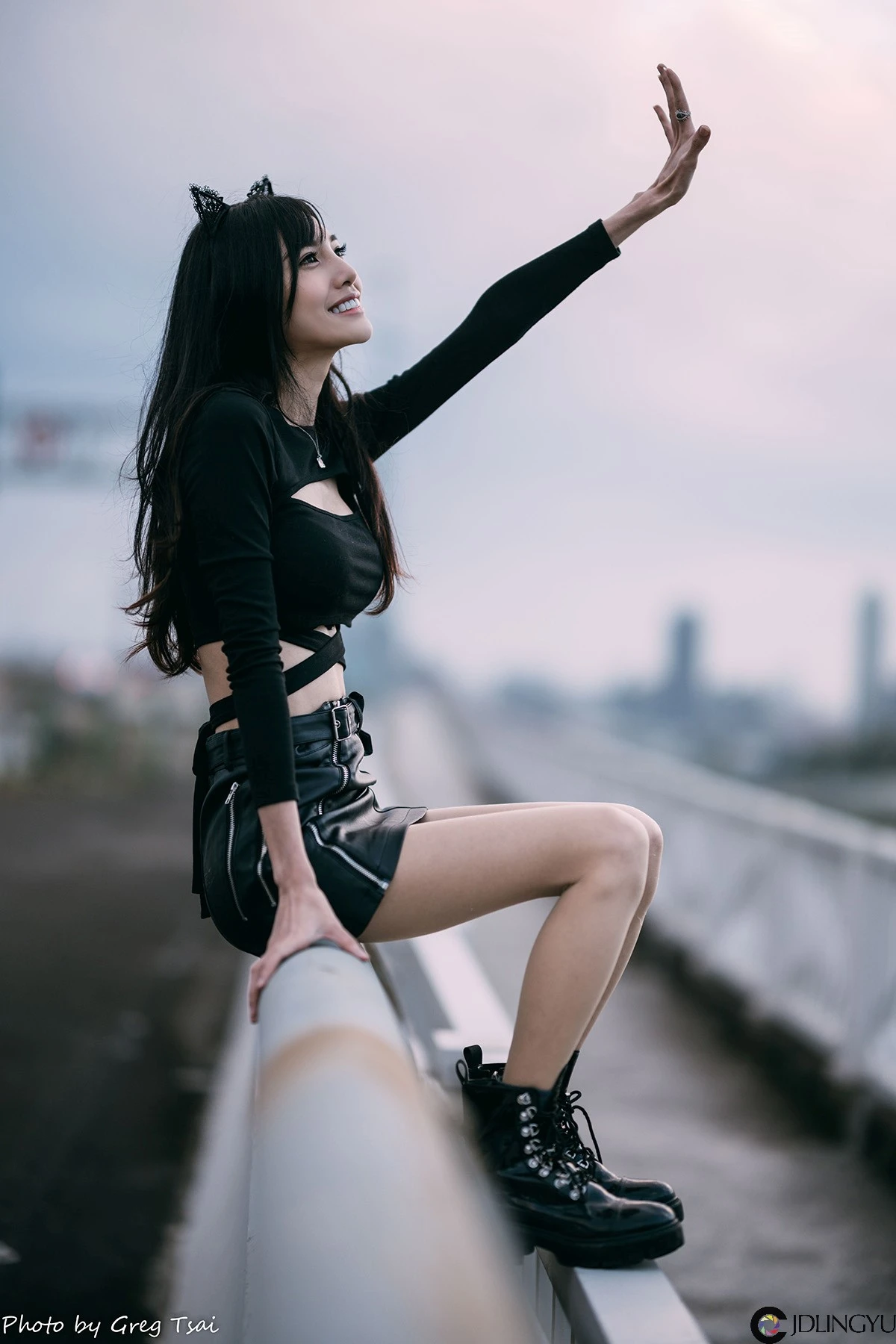 皮裙 (2)_01_05_2025