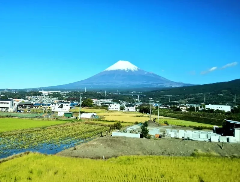 《新干线富士山摄影失败比赛》声优渡部优衣分享失败摄影作品 网友们都经历过一样的失败