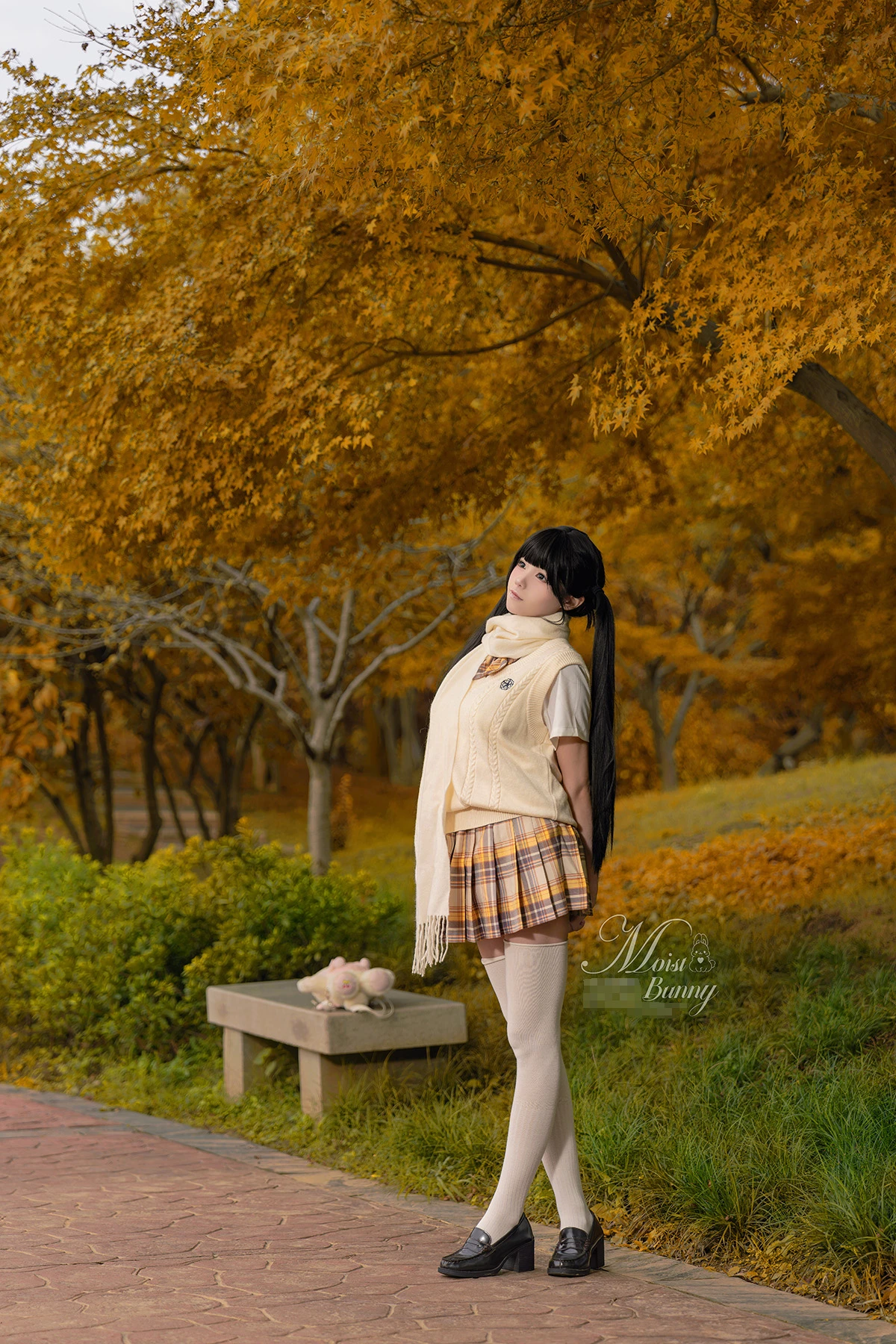 Yiko湿润兔(咬一口兔娘)(黏黏团子兔)(咬人小小兔) – 冬の邂逅