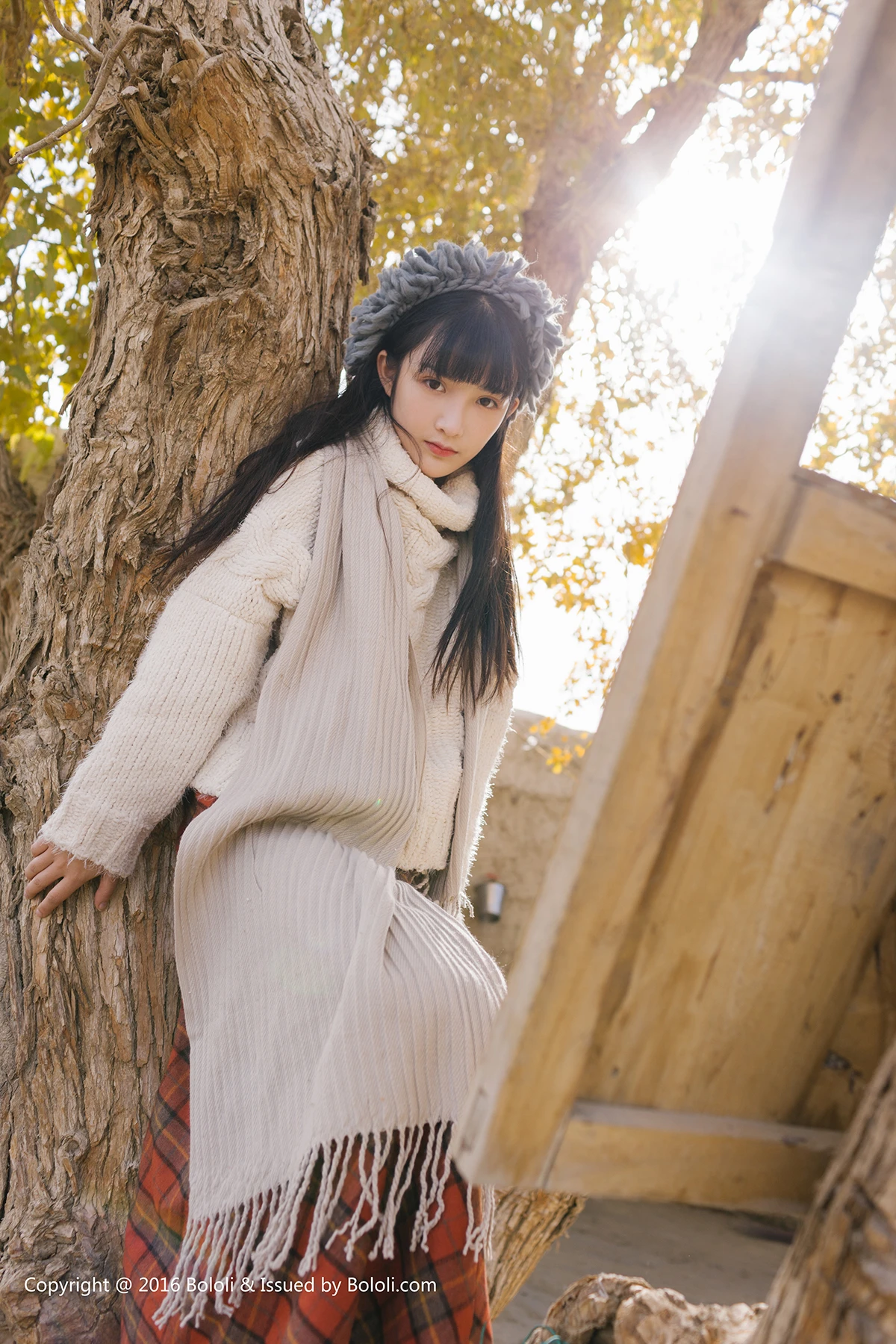 [日系偶像女团KIMOE] 激萌文化 2016.12.29 KIM013 秋画之应 – 沙漠旅拍