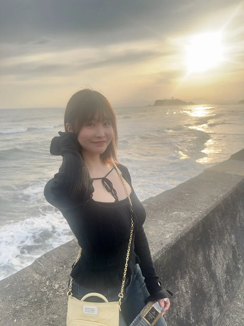 GnNOZebaEAEGh6H_04_20_2025