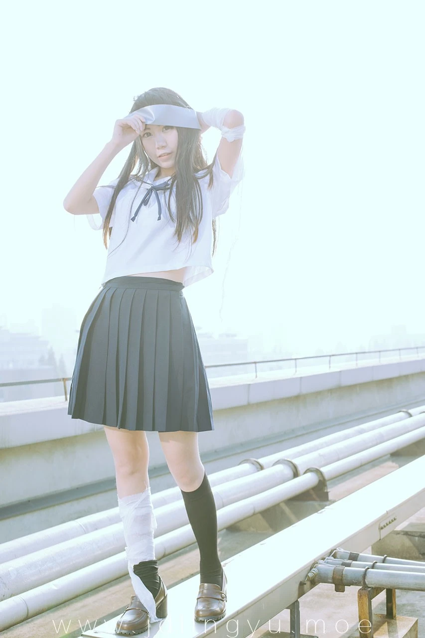 2017-02-26_21-39-40_04_28_2025